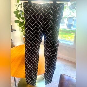 NWOT Noli Size Large Pull on Leggings